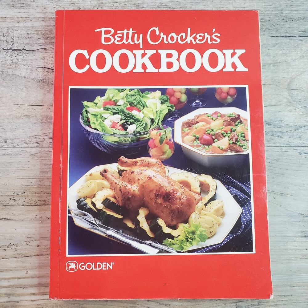 Betty Crocker’s Cookbook 1989 8th Printing Red Soft Glossy Cover Golden Paperbac